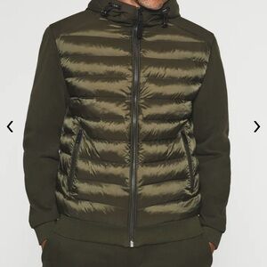 IZAC Men Zipped Vest With United Khaki Hood.